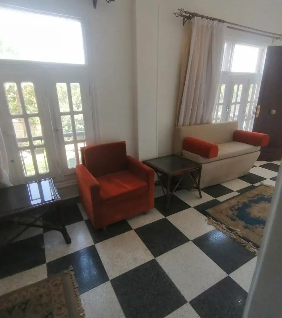 לוקסור Rezeiky Hotel & Camp