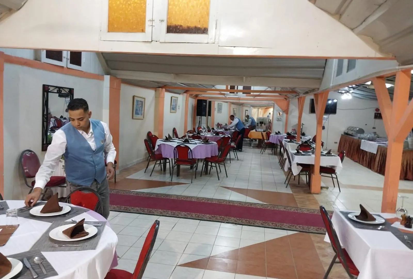 לוקסור Rezeiky Hotel & Camp מצרים