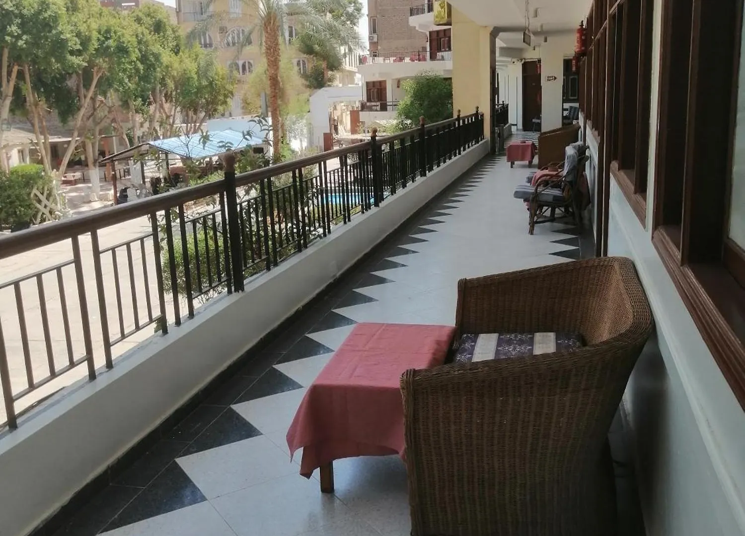 אתר קמפינג לוקסור Rezeiky Hotel & Camp