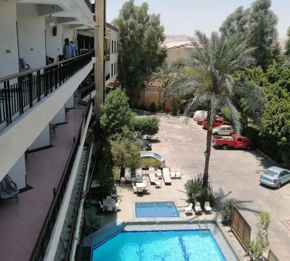 אתר קמפינג לוקסור Rezeiky Hotel & Camp